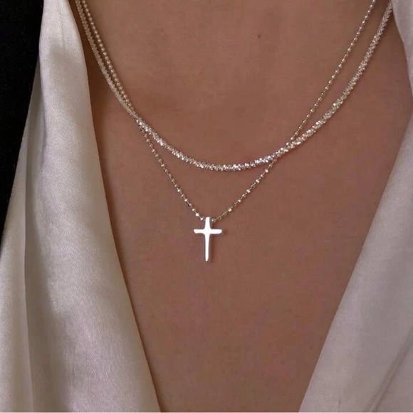 2pcs fashion cross charm necklace. - Picture 1 of 3